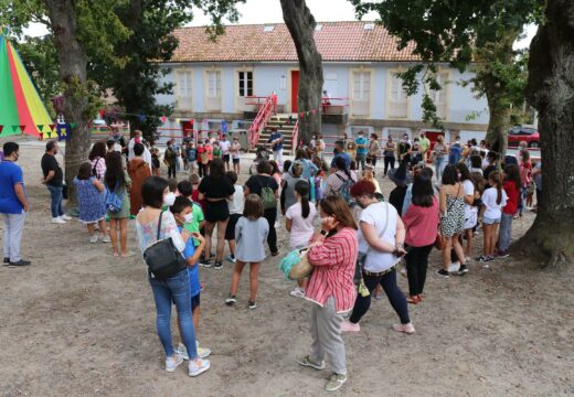 Máis de 150 nenos e nenas participaron nos campamentos de conciliación de verán do Concello de Brión